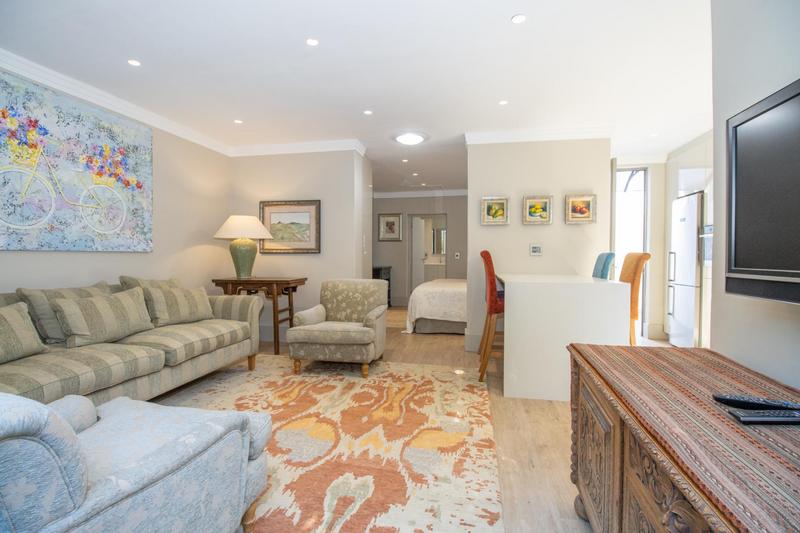 4 Bedroom Property for Sale in Constantia Western Cape